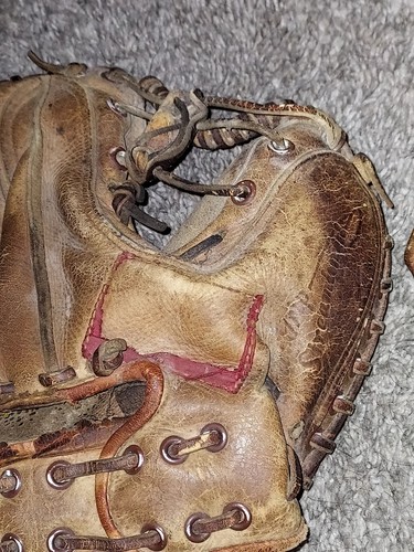 3 guantes de béisbol antiguos vintage de cuero con hebilla y corbata trasera, guantes Catchers - Imagen 19 de 23