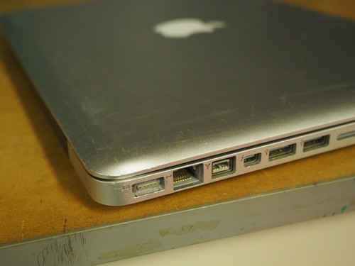 MacBook Pro koniec 2011 roku - A1278 - 13" i5 - 2,4 GHz 8 GB RAM 128GB SSD-High SIERRA - Zdjęcie 10 z 20