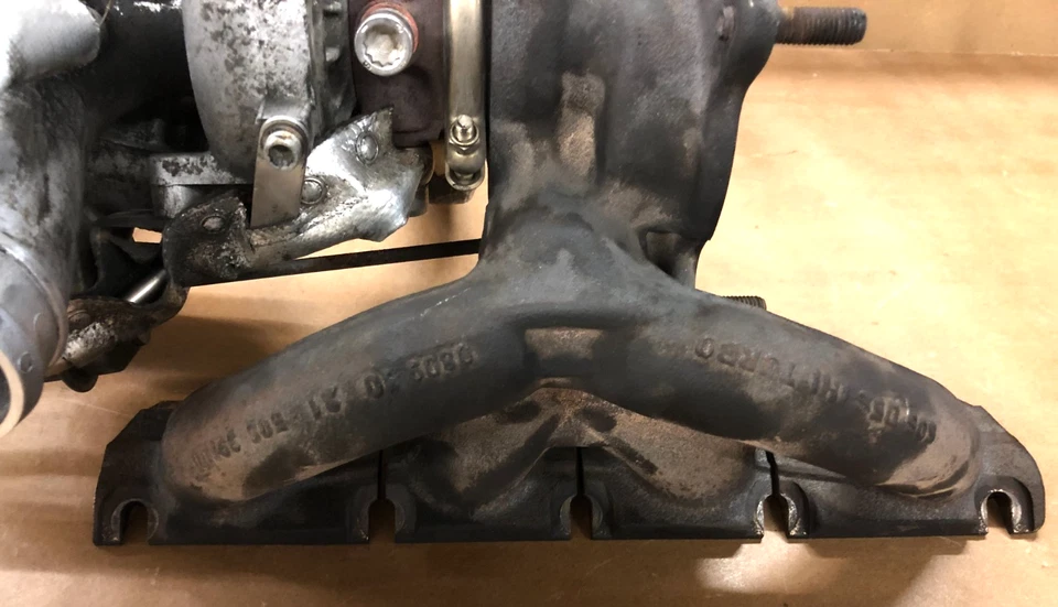 Volkswagen Tiguan 2011 turbo colector de escape 2,0 L 2011-2017 audi Foto 2 de 4