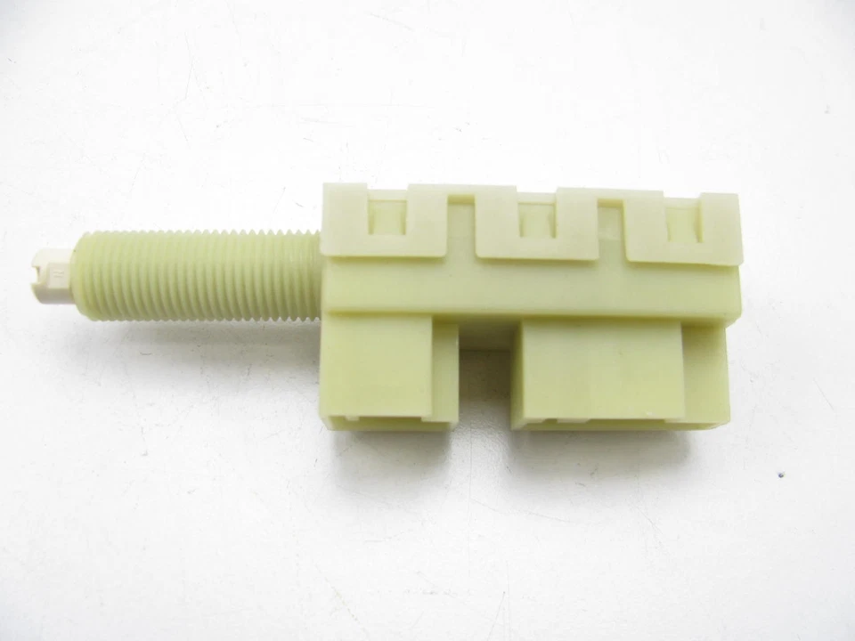 Kemparts EG1121 Brake Light Switch - S6048 D1541D SLS-179 1S5214 S6054 - Image 2 of 4