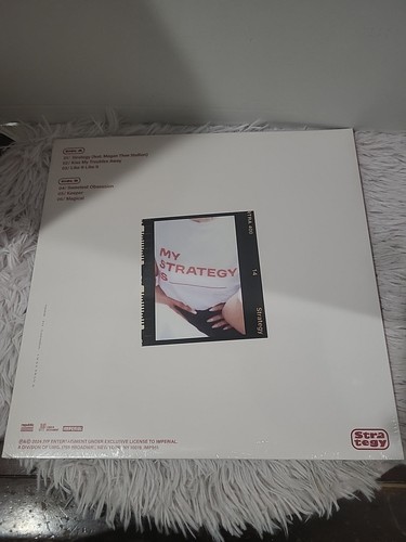 TWICE STRATEGY Target Exclusive, PEPPERMINT RED Vinyl LP New Sealed Fast Ship - Imagen 3 de 3