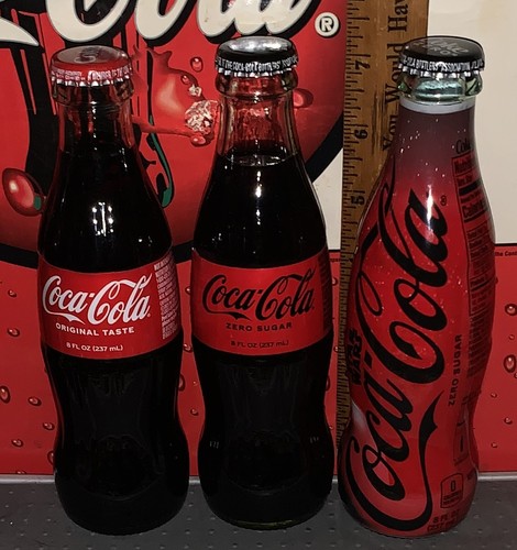 Botellas de vidrio Coca Cola X Star Wars K2So Coca-Cola Zero BB8 2025 y Stormtrooper de 8 oz - Imagen 2 de 3