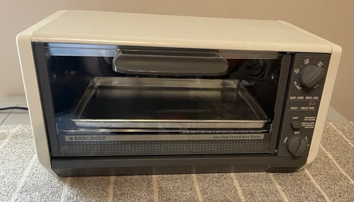 Black & Decker TRO510-TY4 Spacemaker Toast-R-Oven Broiler Tested Working