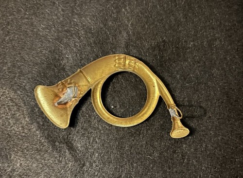 Civil War Infantry Hunting Horn Badge Insignia for Kepi Hat Stamped Brass