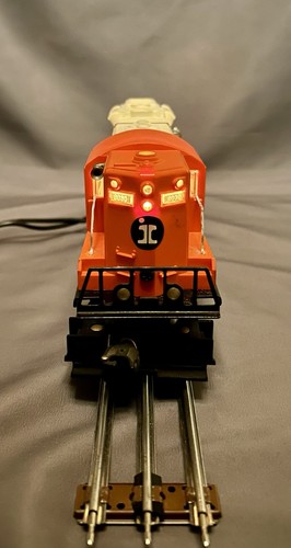 LIONEL #8030 Illinois Central GP-9 Diesel Locomotive Good Condition Runs - Picture 11 of 13
