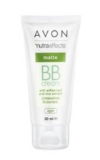 Avon Nutra Effects Mattierende BB Creme 5in1 Light 30ml