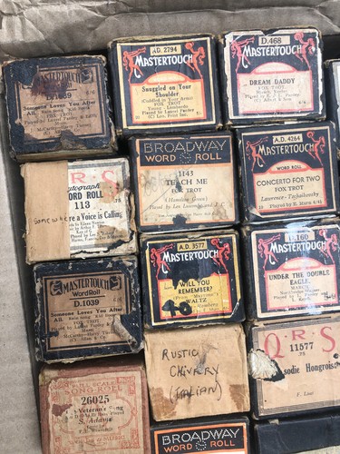 Antique Pianola Rolls x 37 pcs Lot Broadway Word Roll Mastertouch QRS Melodee - Picture 5 of 15
