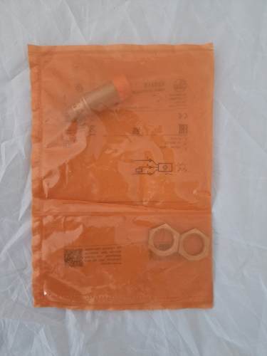 IFM IG5318 IGB3008-BPKG/US-104 M18, 8mm Detection, PNP NO, 10-30 V dc Sensor - Picture 2 of 2