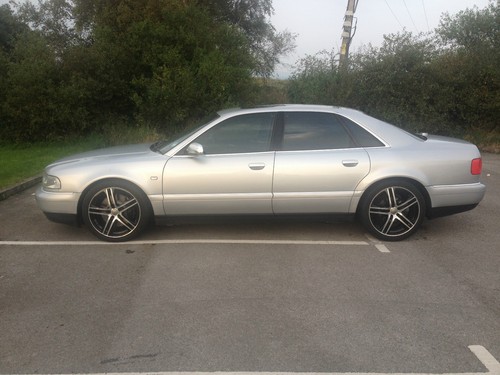 Audi S8 - 4.2 Quattro - 40V - Auto - Tiptronic - Black Leather - Picture 3 of 10