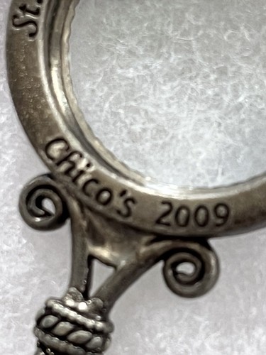 Chicos 2009 Limited Edition St. Judes Looking Glass Schlüsselanhänger in Geschenkbox - Bild 5 von 6