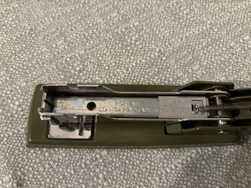Vintage Posten 2 SWINGLINE HEFTER #711 Mini grün 5,25" & #444 grau 7,5" SCHREIBTISCH BÜRO - Bild 7 von 17