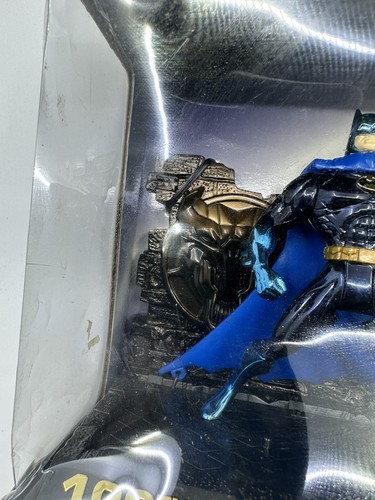 Batman Limited 100th Edition Action Figure (64084) - Kenner 1996 - Picture 3 of 9