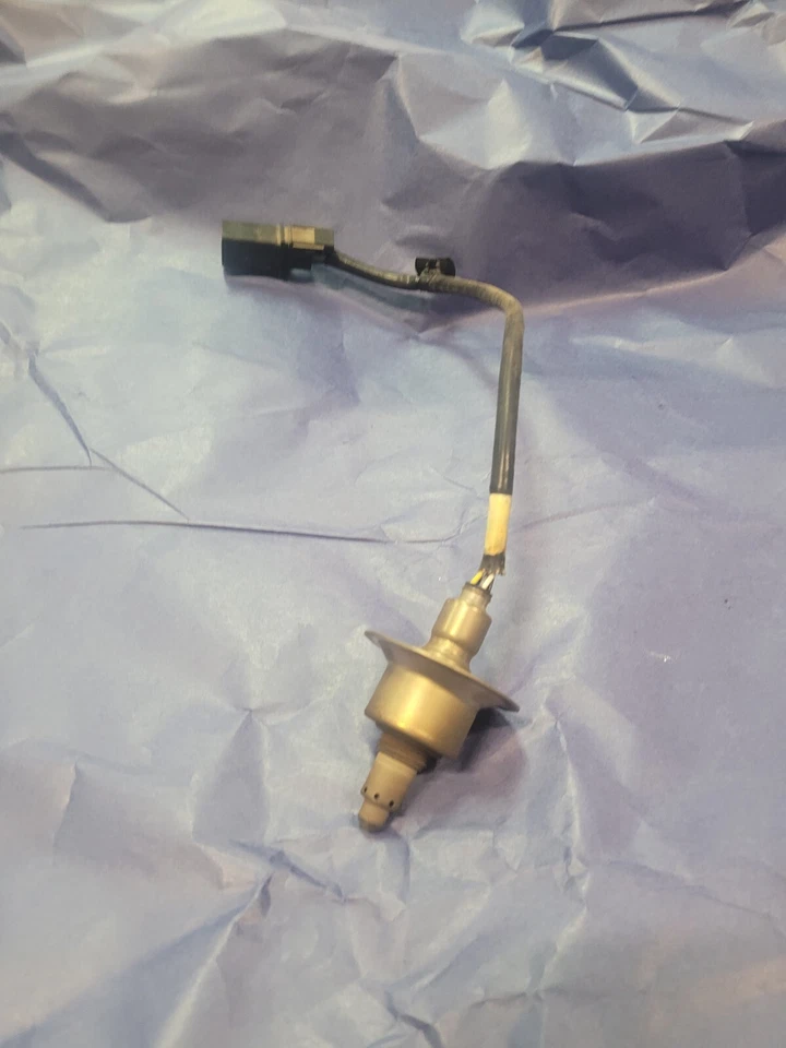 Sensor de oxígeno 02 Hyundai Sonata 2015-2019 2,4 L - OEM Foto 2 de 4