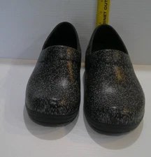 Crocs Classic  ladies clogs Size 10 black