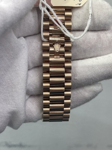 Brand New Rolex Rose Gold Olive President 228235 - Picture 7 of 9