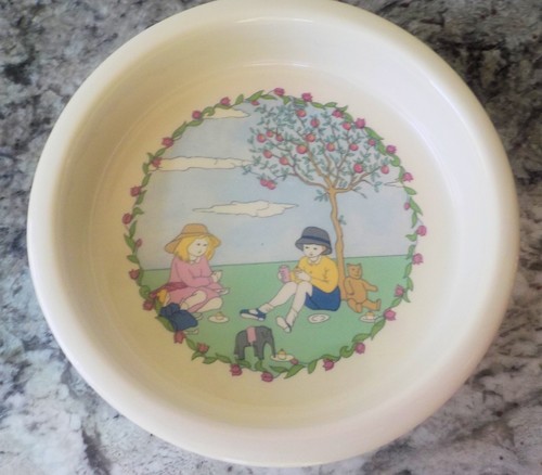 "PLAYTIME" BOWL EXCLUSIVE to LAURA ASHLEY (made in England) - Picture 3 of 6