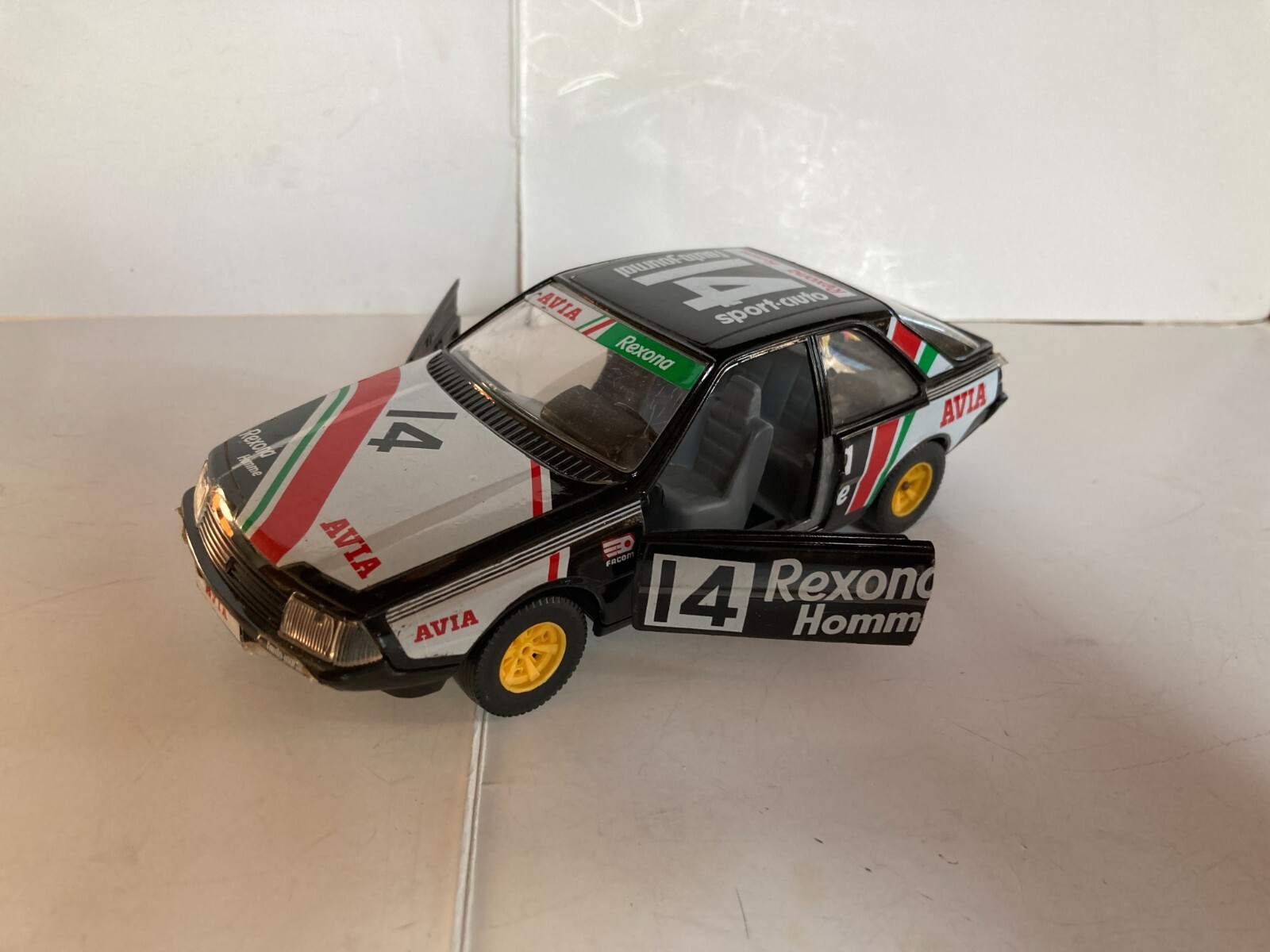 Foto 5 di 7