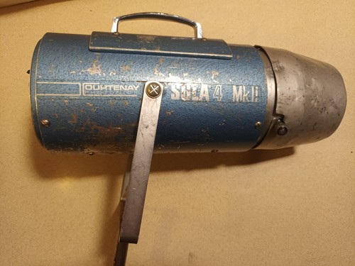 VINTAGE Courtenay Sola 4 Mk II Studio Light ( Not Working - Parts Only )