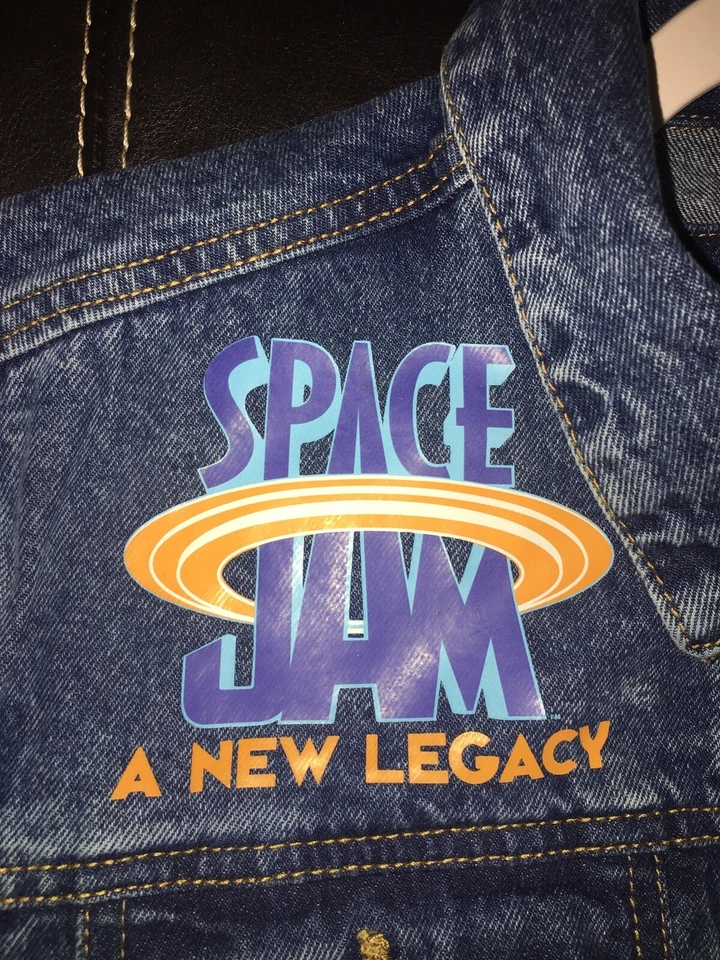 Members Only Looney Tunes Space Jam Denim Trucker Jacket Men’s Size M - Image 3 of 4