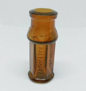 Antique-SHARP-amp-DOHME-BALTIMORE-Brown-Glass-Medicine-Bottle-Apothecary-2-3-8-034