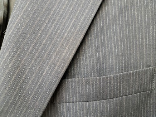 Jos a Bank Mens 2 Piece Suit 46L Pinstripe Navy Blue Wool Pleated Pants 40x33 - Picture 5 of 21