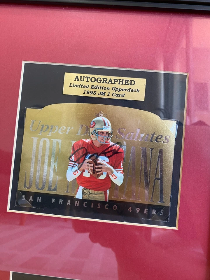 Tarjeta firmada por Joe Montana - Cubierta superior enmarcada 1995 exhibición con certificado de autenticidad Foto 3 de 4