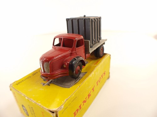 Dinky Toys F n° 34B BERLIET camion plateau avec container en boite - Photo 8/9