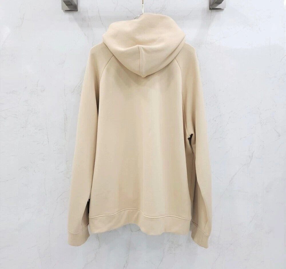 T shirt Fendi beige con cappuccio ricamato 137609724