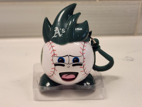 Oakland Athletics A’s Baseball Radz Candy Dispenser Keychain Bag Clip 2014 - Picture 5 of 11