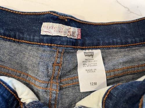 Jeans Levis 512 Bootcut para mujer 12M perfectamente adelgazantes elásticos - Imagen 2 de 8