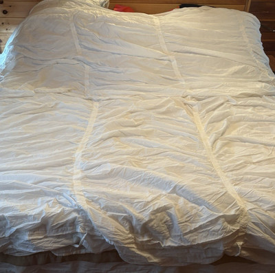 Pottery Barn HADLEY Ruched King/Cal king white duvet cover preowned
