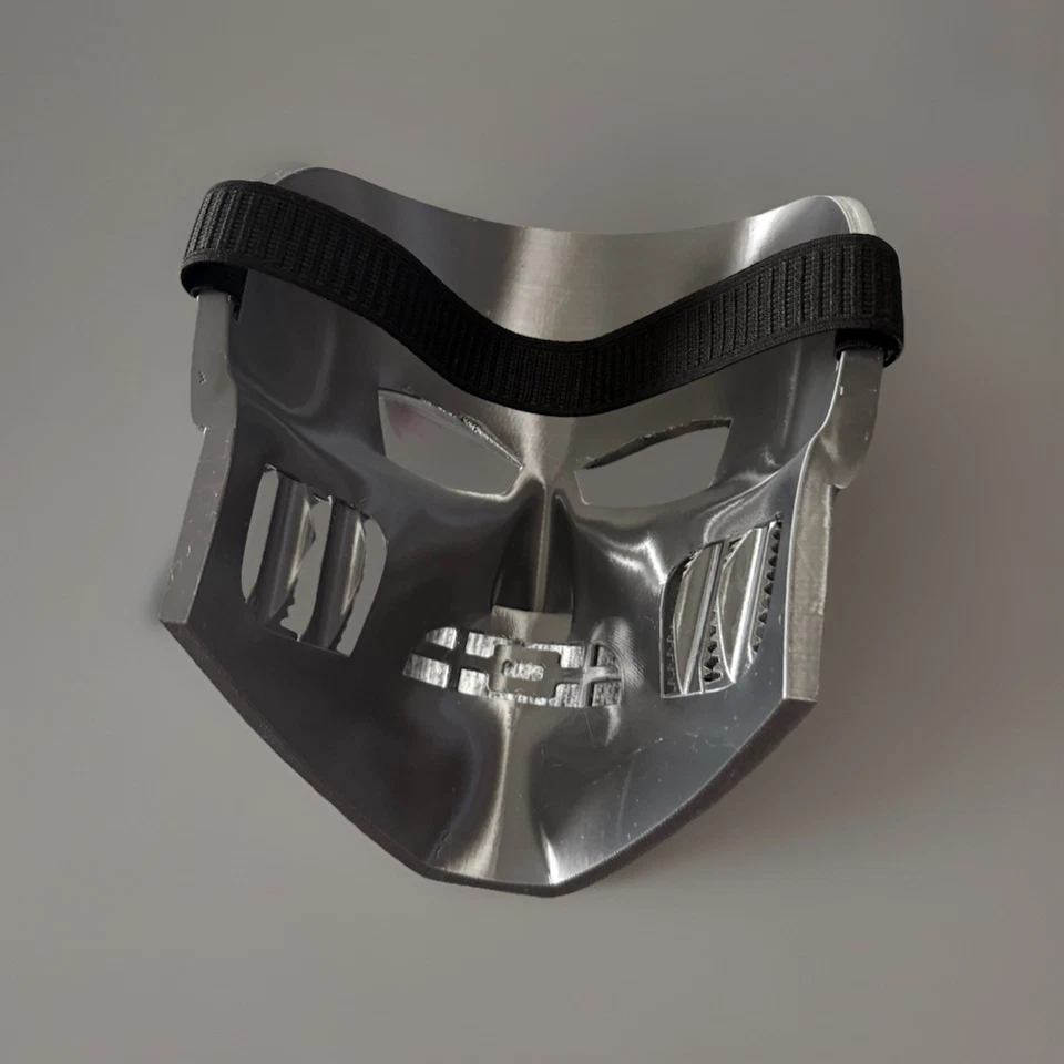 Fantastic 4 Dr Doom Mask - Image 4 of 4