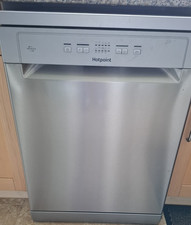 Hotpoint H2FHL626XUK Freestanding Full-Size Dishwasher Stainless Steel Silver