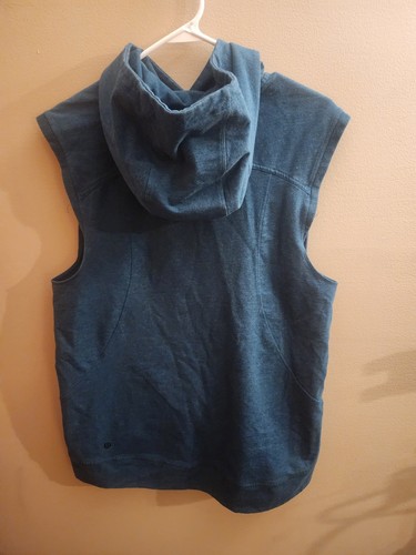 Lululemon Blissed Out Sleeveless Hoodie Sweatshirt Alberta Lake Teal Size 10 - Picture 4 of 6
