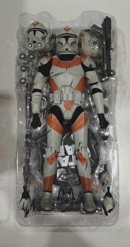 Sideshow Star Wars Clone Trooper Deluxe 212th Attack Battalion 1/6 Figure Sixth - Picture 8 of 11