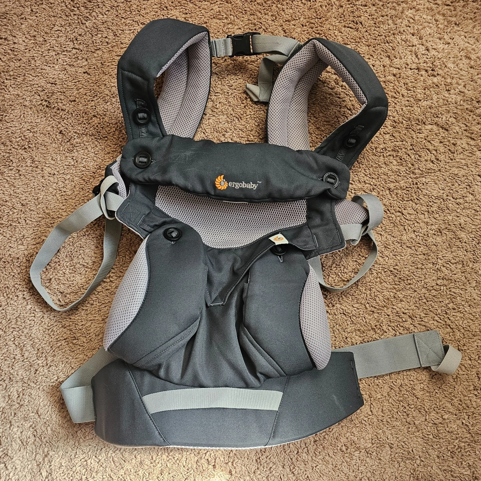 Ergobaby 360 Cool Air Mesh Baby Carrier Carbon Grey Four Position BC360PBLKGRY
