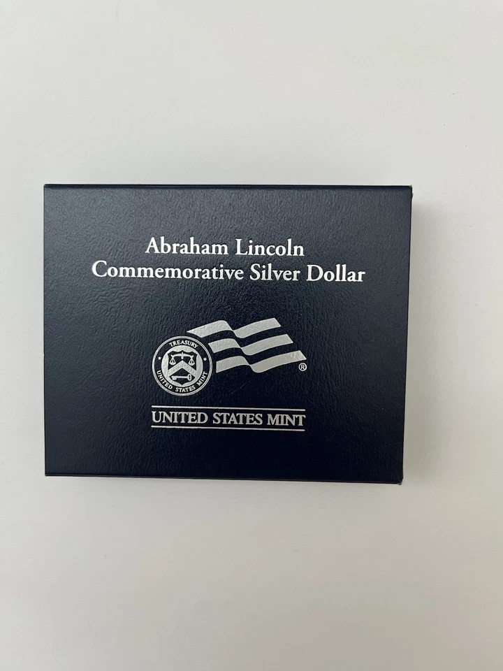 2009 Abraham Lincoln Commemorative Uncirculated Silver $1 Box and COA NO COINS - Image 2 of 4