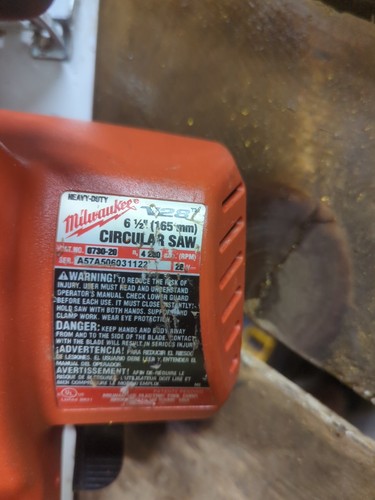 Milwaukee 0730-20 V28 28V Cordless 6-1/2" Circular Saw Tool Only - Picture 2 of 5