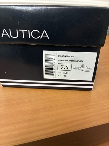 Marineblaue Sandalen von Nautica Größe 7,5 - Bild 5 von 5