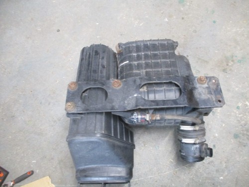 Mitsubishi Fuso canter Air Filter cleaner box housing  7c18 feb71  4P10 me422871 - Picture 8 of 10