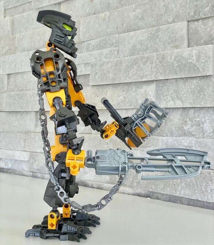 Bionicle Toa Inika: 8727 , 8728 , 8730 , 8731 , 8732 w/ Zamors. Complete  .