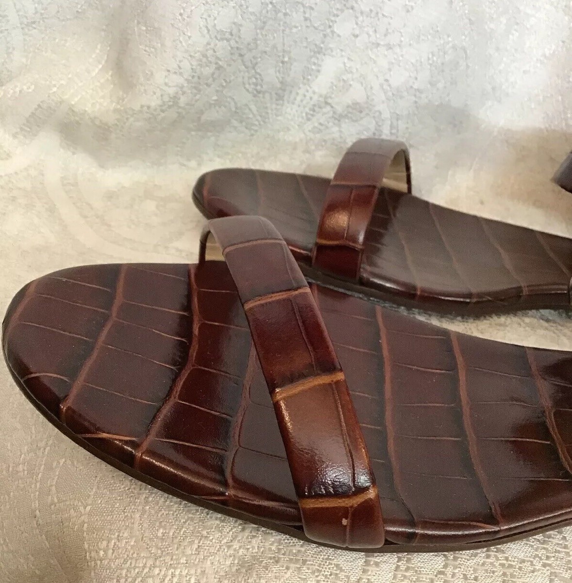 Chloe roy hotsell sandals