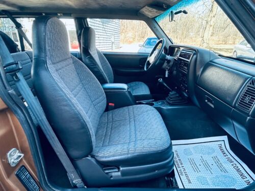 1999 Jeep Cherokee XJ Classic Sport Coupe MANUAL 5 speed RESTORED Rare color - Picture 23 of 38