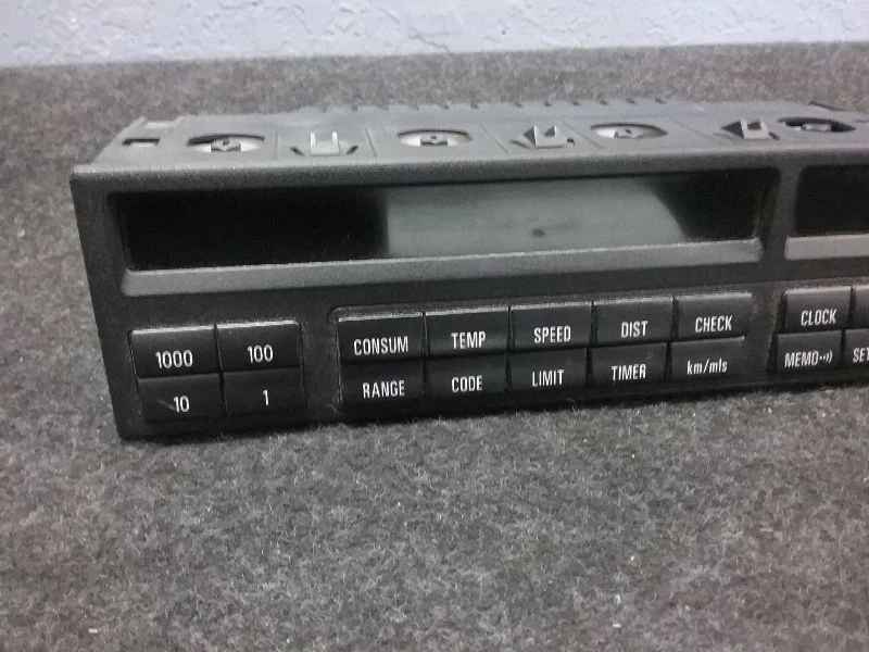 Control de comprobación de pantalla de ordenador a bordo OBC de 18 botones BMW E36 SERIE 3 M3 Foto 2 de 4