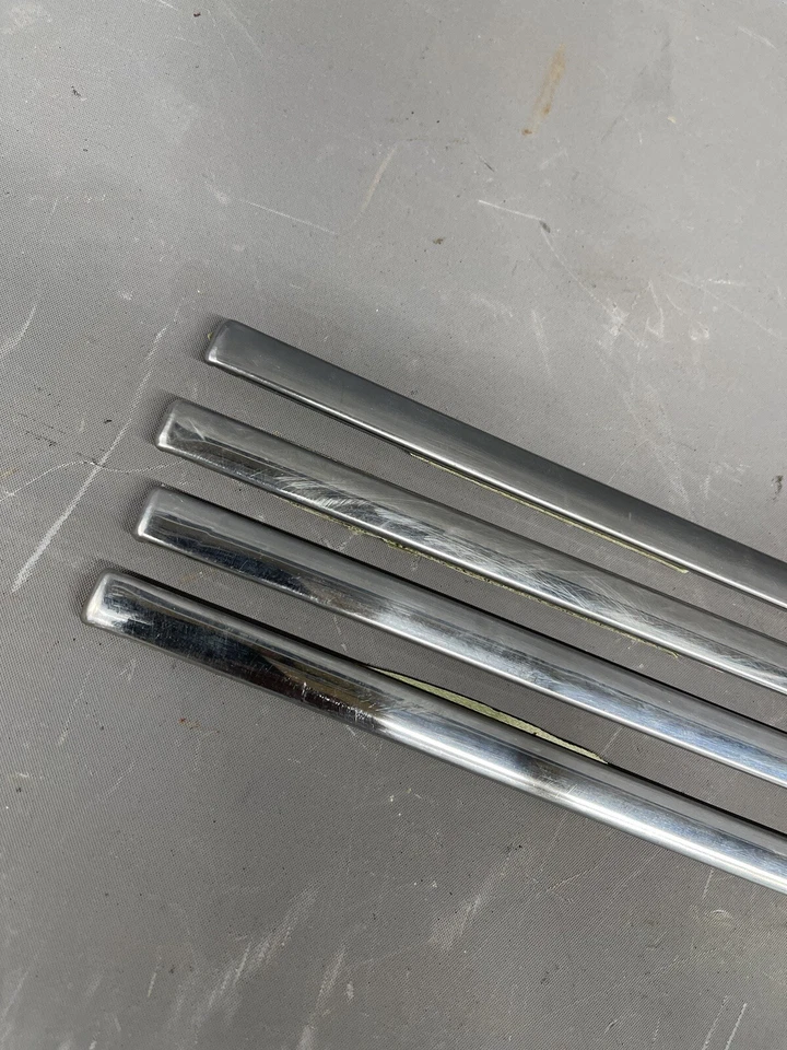 Chevy Impala 1969 1970 4 puertas panel molduras lanza Caprice Kingswood OEM OE Foto 2 de 4