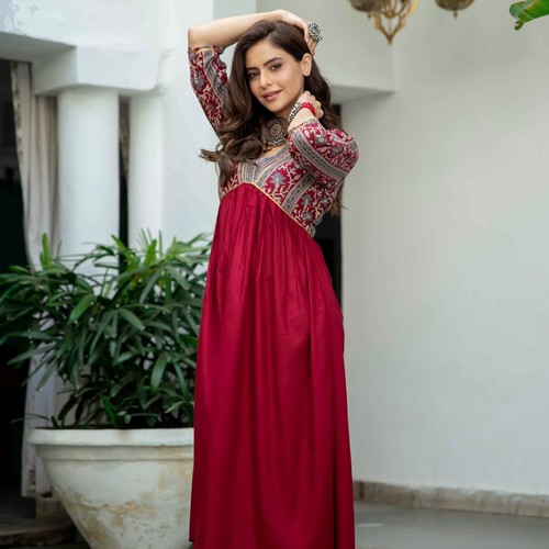 Women Indian Long Gown Wedding Party Wear Suit Flared Gown Summer Gown Stitched - Picture 8 of 13