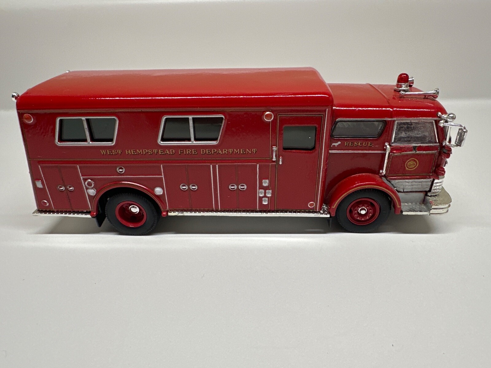 Picture 8 of 24