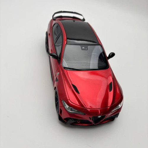 OTTO: 18 Alfa Romeo Giulia GTAM Metal Red Resin Car Model - Picture 7 of 9