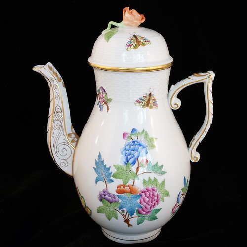 QUEEN VICTORIA by Herend 6 Cup Coffee Pot 10" tall #611 NEW NEVER USED Hungary - Picture 2 of 12