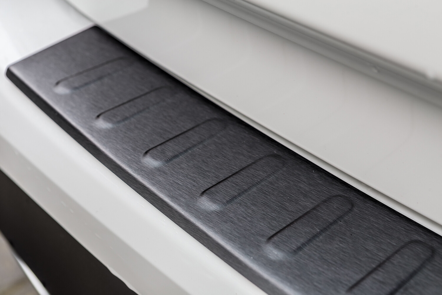 Edelstahl Ladekantenschutz Anthrazit passend für BMW X3 F25 LCI 2014-2017